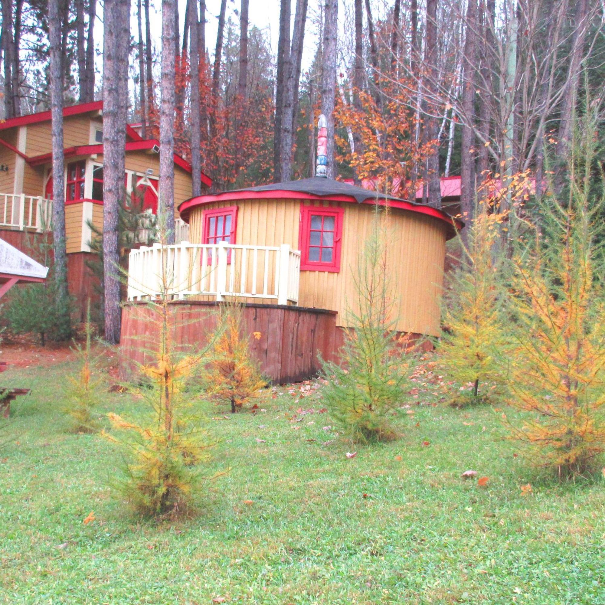 La Maison Sous Les Arbres Saint Roch de Mekinac Экстерьер фото